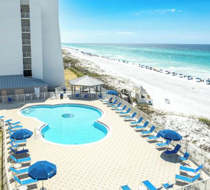 Beach front pool!