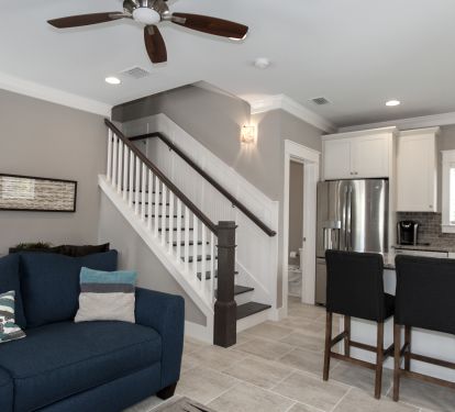 The fully equipped Guest House with 1.5 bathrooms, 2 bedrooms &amp; private laundry!