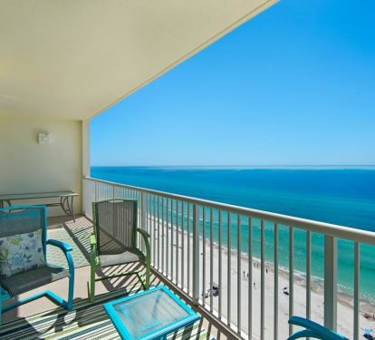 Unobstructed view to the left on the balcony