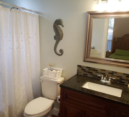 First floor master onsuite full upgraded bath with tub/shower combination