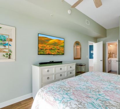KIng Bedroom. Facing Gulf. Sliders to Patio.