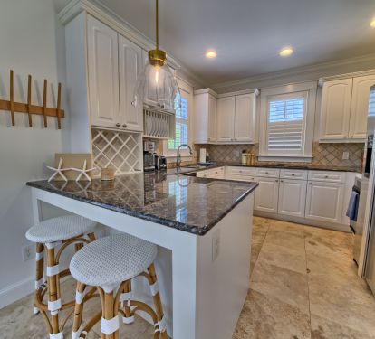 Counter height eat on bar with 2 bistro bar stools.