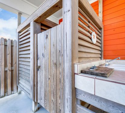 Outdoor shower