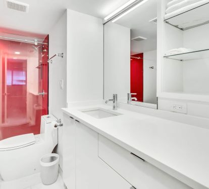 Fully updated guest bath