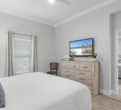 Beach Retreat 208 - Remodeled Ocean Front_17