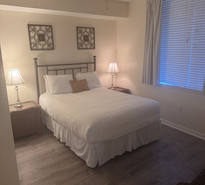 Queen Bedroom