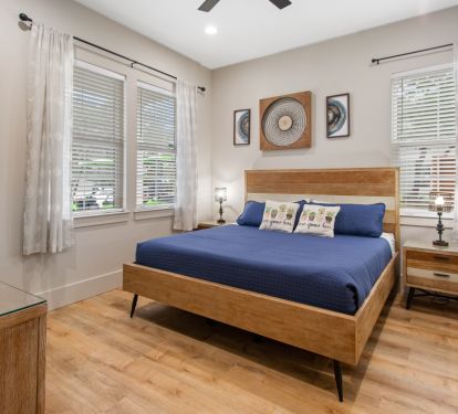 King suite with private bathroom
