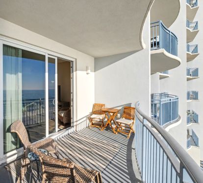 Sterling Breeze - Beachfront Condo!_7