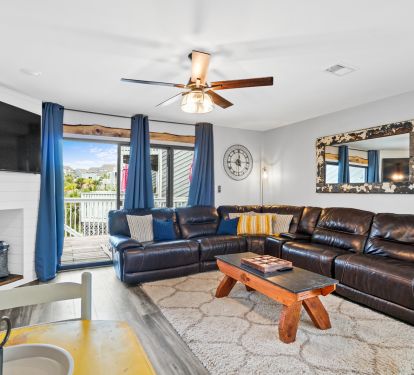 Living Room Family Area 