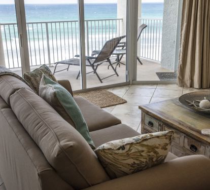 Queen size sofa bed with commercial grade mattress and another great view!