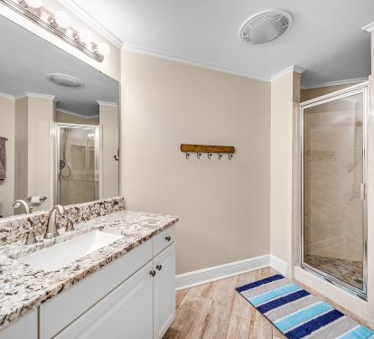 Third master bedroom bath 
