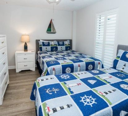 2nd Bedroom with Queen and Twin Beds