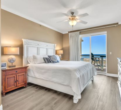 Master bedroom with gorgeous gulf views 