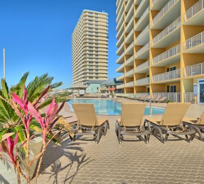 Lanai, large pool and plenty of lounge chairs!