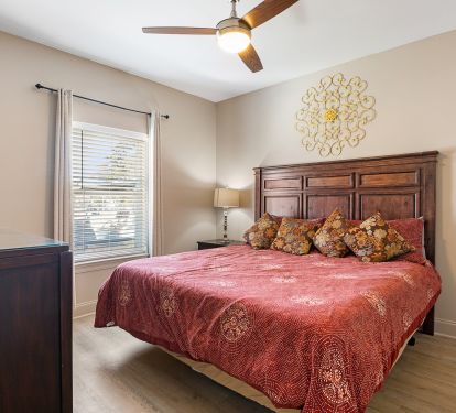 King suite with private bathroom