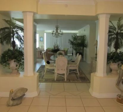Entry way
