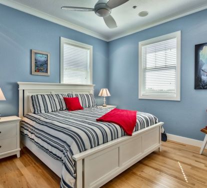 Third Floor King Bed