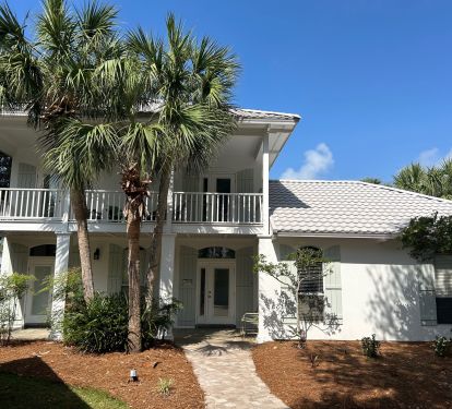 Welcome to Simply Paradise! Luxury 3 bedroom 2 1/2 bath home!