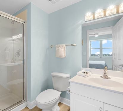 Second king bathroom