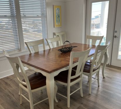 Dining for 8