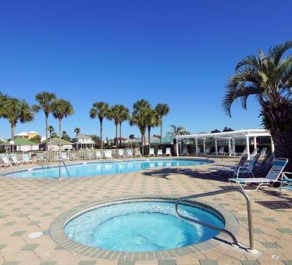North community heated pool, hot tub and fitness center