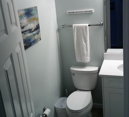 Half bath, great for family with children and teens.