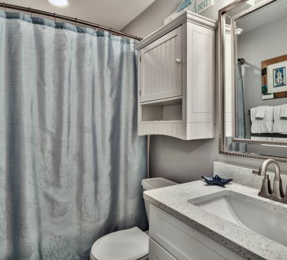 Second full bathroom with tub/shower