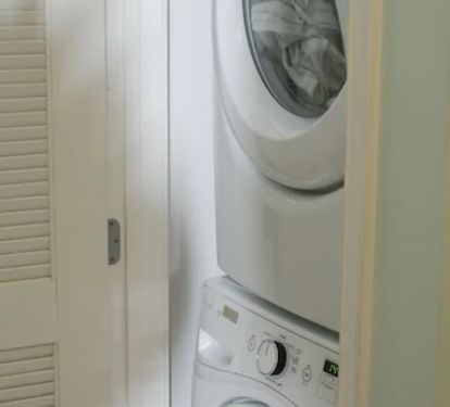 Full Washer &amp; Dryer