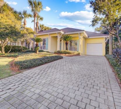 Beachside Home| 6min walk to Beach|Pool_23