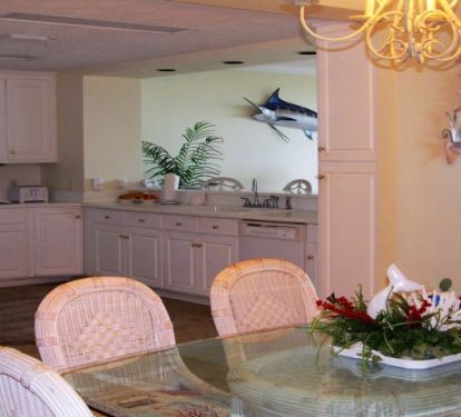 Dining Table &amp; Kitchen