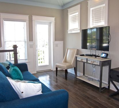 3rd Floor Family room w/ a queen sofa bed &amp; private balcony with an ocean view!