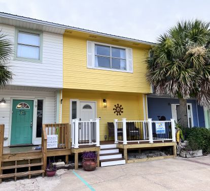 Stylish Townhome-Beach Access_0