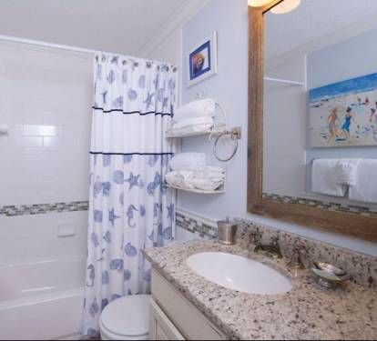 Hall bathroom. 
