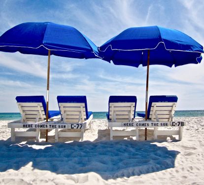 Beach Service for 4 from the 1st week of March through the 2nd week of October!