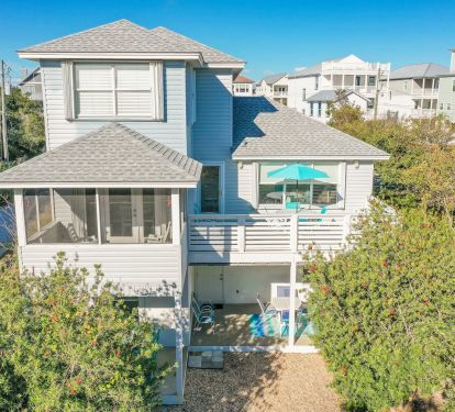 Gulf Facing Side of property, tons of trees and privacy!