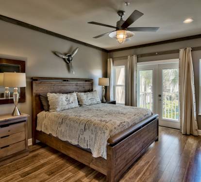 Master King Bedroom with  Gulf Views and en suite bath
