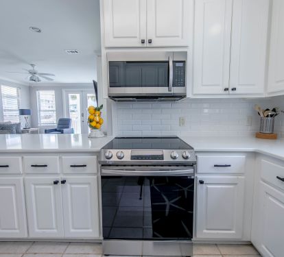 Spacious stocked kitchen
