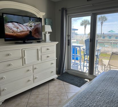 Beautiful views from the King Master Suite! LIFE IS GOOD in Flip Flops!