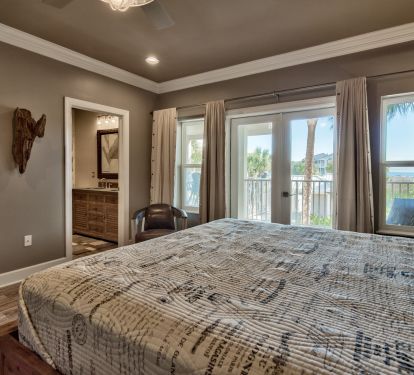 2nd Master King Bedroom with gulf and pool views, balcony access