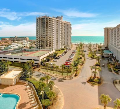 Overlooking the pool and beach!