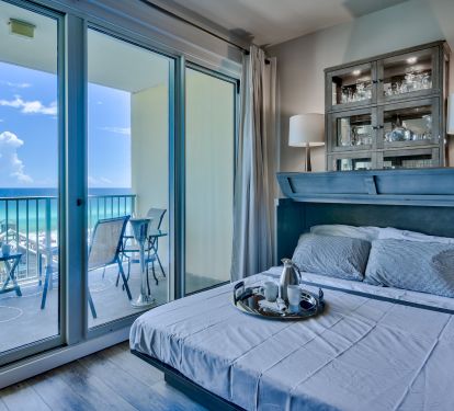 Queen pull-out murphy bed in living room