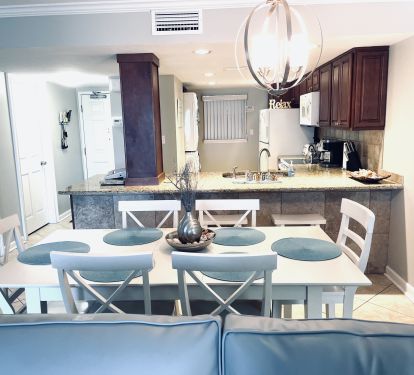 Large Dining Table for Friends &amp; Family Meals 