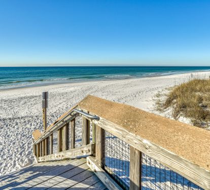 Easy 5 minute walk to the boardwalk that takes you to beautiful gulf beaches