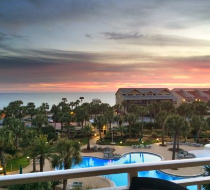 Gorgeous Views &amp; Huge Lagoons Pool- Sterling Shores Balcony Unit 412