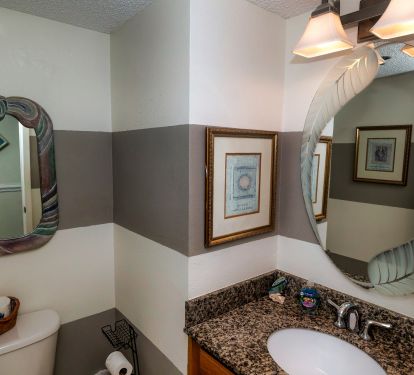 Perdido Sun Resort Unit 812 Guest Bathroom