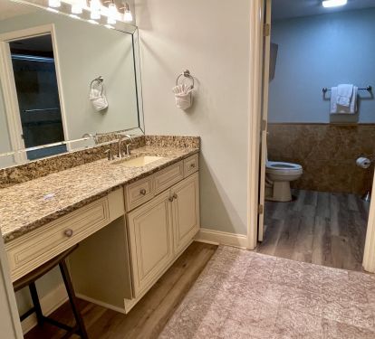 Master Dressing/Entrance to Master Bath