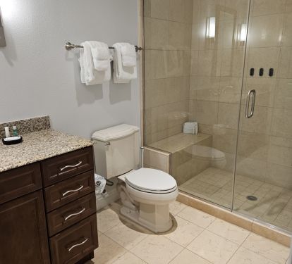 Very nice bathrooms, with shampoo, conditioners, and body wash.