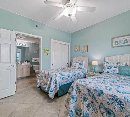 SALTY AIR RETREAT 2 /2 DIRECT BEACH FRONT_19