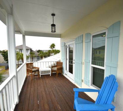 Watch the sunrise or sunset from the third floor balcony