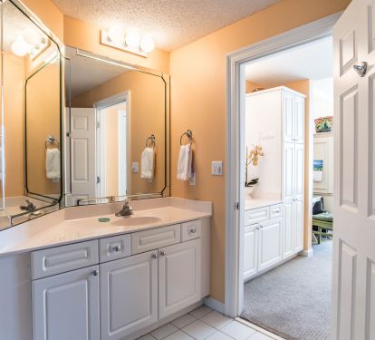 Master Bathroom.